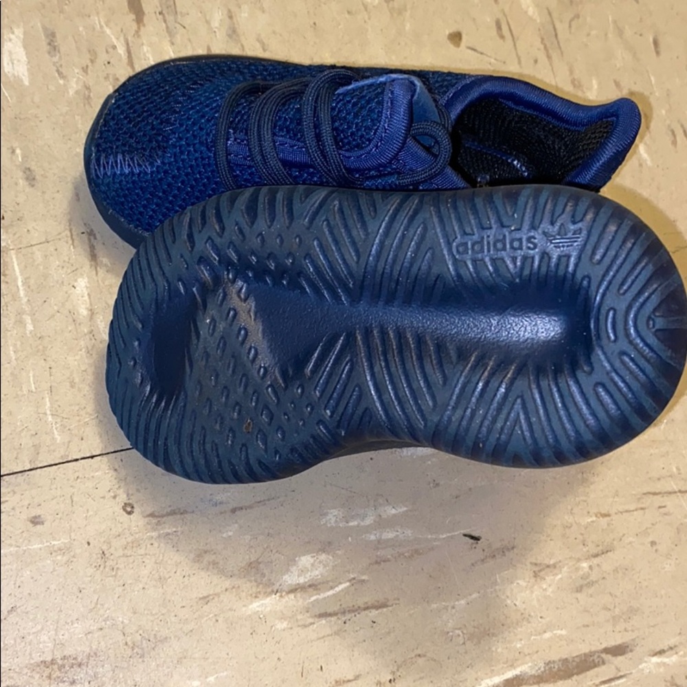 Adidas - Picture 5 of 5